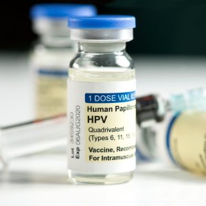Vacina contra HPV zera mortes por câncer de colo do útero na Inglaterra
