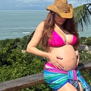 Nasce Helena, filha da ex-BBB Amanda Gontijo; veja 1ª foto