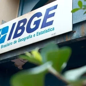 Setor de serviços do Brasil cresce bem mais que o esperado em abril