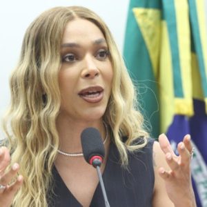 Comissão aprova projeto que torna racismo motivo de rescisão indireta de contrato de trabalho