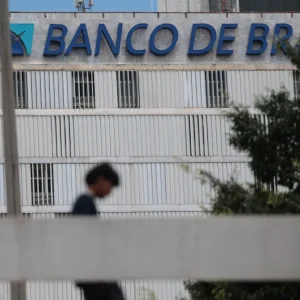 BRB quer fechar detalhes do empréstimo de R$ 6,6 bi até esta terça (30)