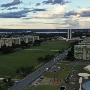Governo define horário de expediente em jogos do Brasil na Copa