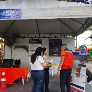 Defesa Civil orienta moradores sobre áreas de risco e eventos climáticos em Nova Mutum