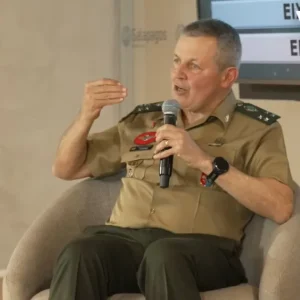 Forças Armadas têm acelerado modernização, diz comandante do Exército