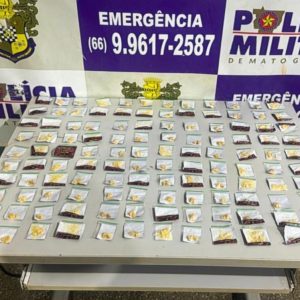 Polícia Militar prende três por tráfico de drogas e apreende 118 porções de entorpecentes em Tesouro