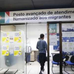 Cubanos superam venezuelanos em pedidos de refúgio no Brasil em 2025