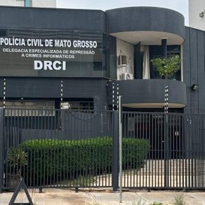Influenciadora é alvo de chantagem e polícia civil faz operação em MT