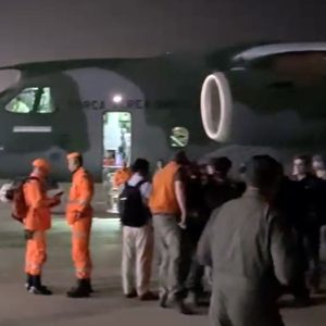 Brasil envia terceiro avião com ajuda humanitária à Venezuela