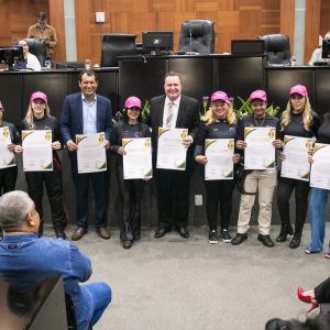 Assembleia Legislativa homenageia defensores da causa animal