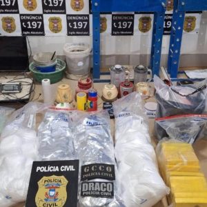 Traficante é preso em casa usada como laboratório de drogas em MT