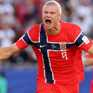 Noruega goleia Iraque em retorno à Copa; Haaland marcou dois gols