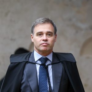 STF suspende multas da NR-1 sobre saúde mental no trabalho por 90 dias
