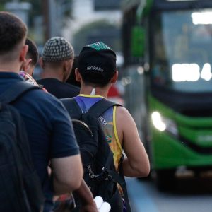 Motoristas de ônibus do Rio iniciam greve nesta segunda-feira