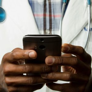 Enamed será requisito para exercício da medicina no Brasil