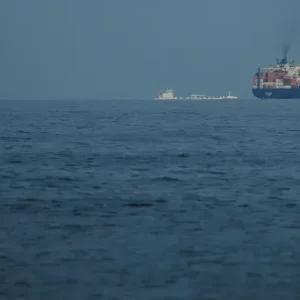 EUA atingem navio com mercadorias do Omã para o Irã, diz mídia iraniana