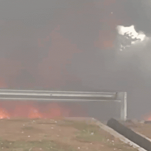 Caminhoneiro morre após veículo pegar fogo em batida em rodovia BR-070