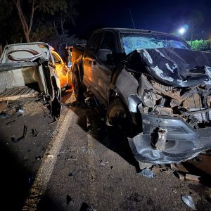 Passageiro de carro funerário morre após tentativa de ultrapassagem na BR-070 em MT