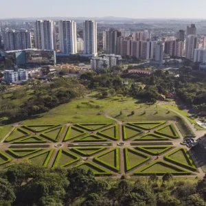 Semana em Curitiba tem possibilidade de chuvas e queda de temperaturas