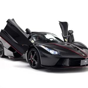 LaFerrari Aperta: tudo sobre o novo hipercarro importado para o Brasil