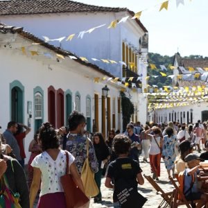 Flip: Angela Davis e Wole Soyinka são destaques na programação do Sesc