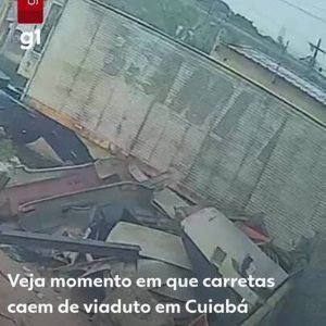 VÍDEO: câmera registra momento em que carretas despencam de viaduto em Cuiabá