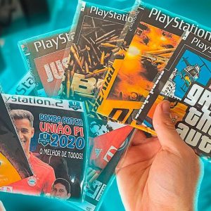 Pirataria é a única opção para preservar games, diz arquivista após fim da mídia física da Sony