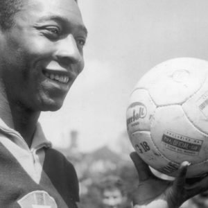 Google usa IA para gerar imagem do gol mais bonito de Pelé
