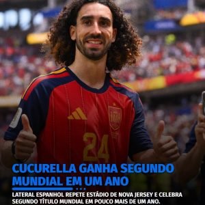 Cucurella voltou ao palco onde foi campeão pelo Chelsea e agora levantou a taça …
