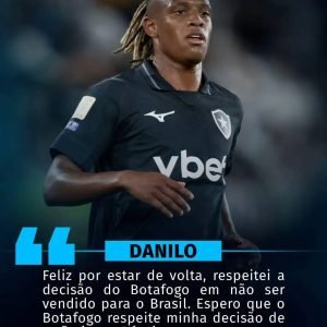 EITA! Em suas redes sociais, Danilo posta mensagem ao Botafogo.