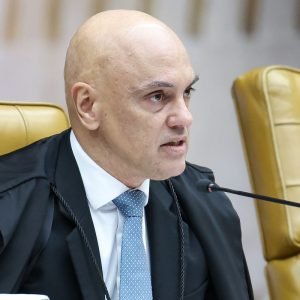 Moraes dá 48 horas para Bolsonaro informar se autorizou vídeo com IA