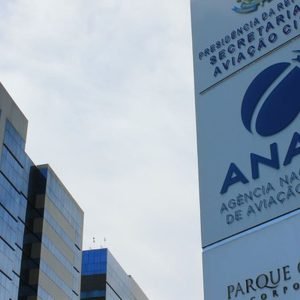 Anac alerta para risco de trote com óleo de avião após morte de piloto