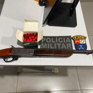 Polícia Militar prende suspeito por violência doméstica e ameaça com arma de fogo