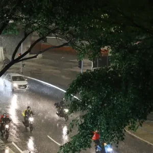 Chuvas deixam São Paulo em alerta para ventos de até 90 km/h