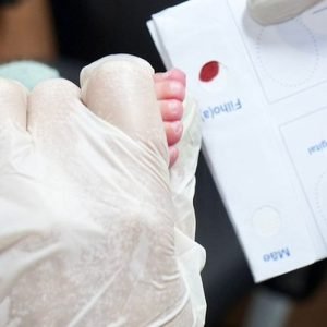 Defensoria do Rio faz campanha de paternidade no metrô