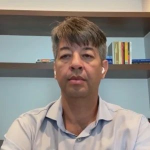 Dívida pública tira credibilidade do arcabouço fiscal, diz economista