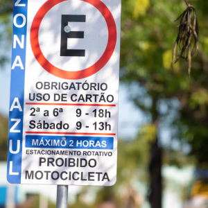 Zona Azul vai parar de tirar pontos da CNH? Entenda o PL aprovado