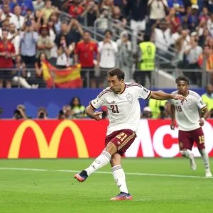 Vai seguir 100%? Oyarzabal tem gols em todas as finais que disputou
