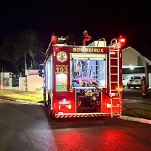 Incêndio em residência mobiliza Bombeiros e provoca prejuízos em Nova Mutum/MT; Veja vídeo  | Power Mix