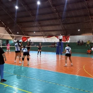 Mais de 60 partidas marcam abertura da etapa estadual dos Jogos Estudantis em Sinop
