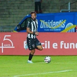 Após cobrir Copa do Mundo, Nenê decide vitória do Botafogo-PB na Série C