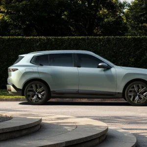 BMW revela X5 e iX5 maiores e mais equipados exclusivos para a China