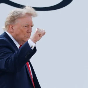 Trump embarca rumo à Turquia para Cúpula da Otan