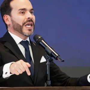 Presidente eleito da Colômbia anuncia rompimento com Cuba e Nicarágua