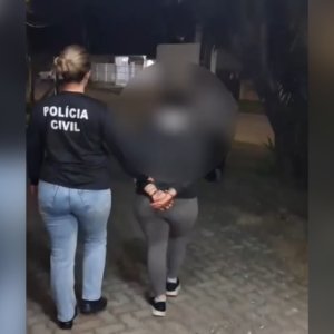 Mãe é presa suspeita de maus-tratos após morte de filho de 1 ano no RS