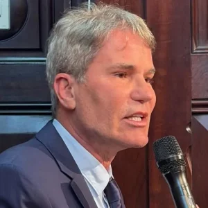 Moraes concede prisão domiciliar humanitária a Márcio Poncio