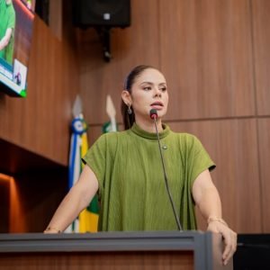 Michelly sobe à tribuna, compara Cuiabá a Lucas do Rio Verde e dispara: “Falta gestão