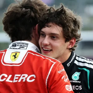 Fórmula 1: Antonelli fica com a pole no GP da Grã-Bretanha