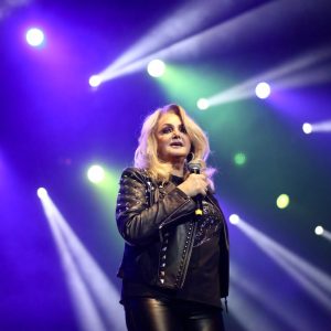 Caso Bonnie Tyler: como a apendicite pode perfurar o intestino e evoluir para infecção generalizada