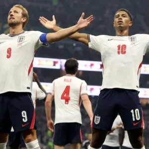 México 2 x 3 Inglaterra: veja os melhores momentos do jogo da Copa