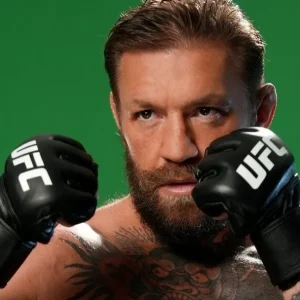 Após longa espera, McGregor retorna ao octógono; saiba tudo do UFC 329